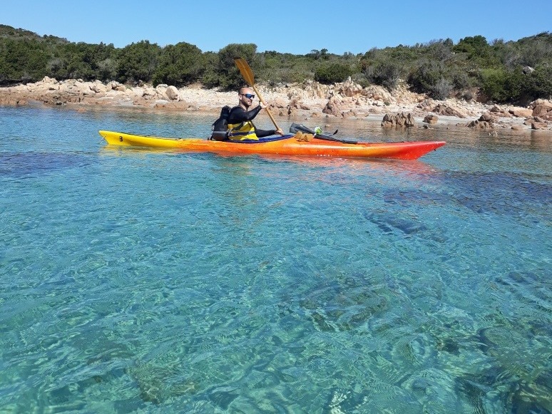 From Cannigione: Canoe Rental β photo 1