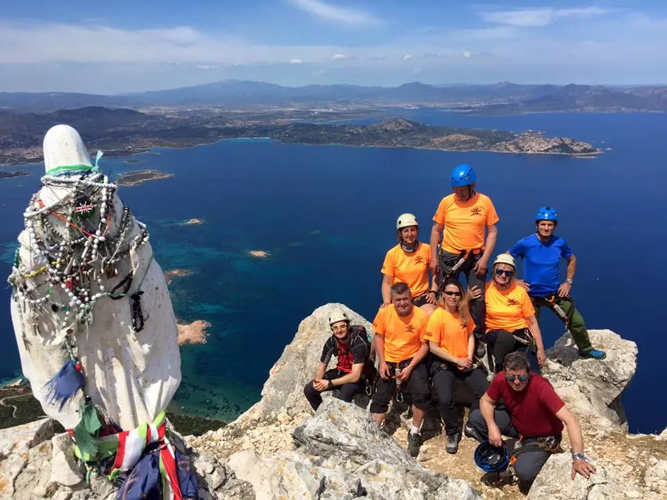 Da Olbia: Trekking a Tavolara fino a Punta Cannone — photo 1
