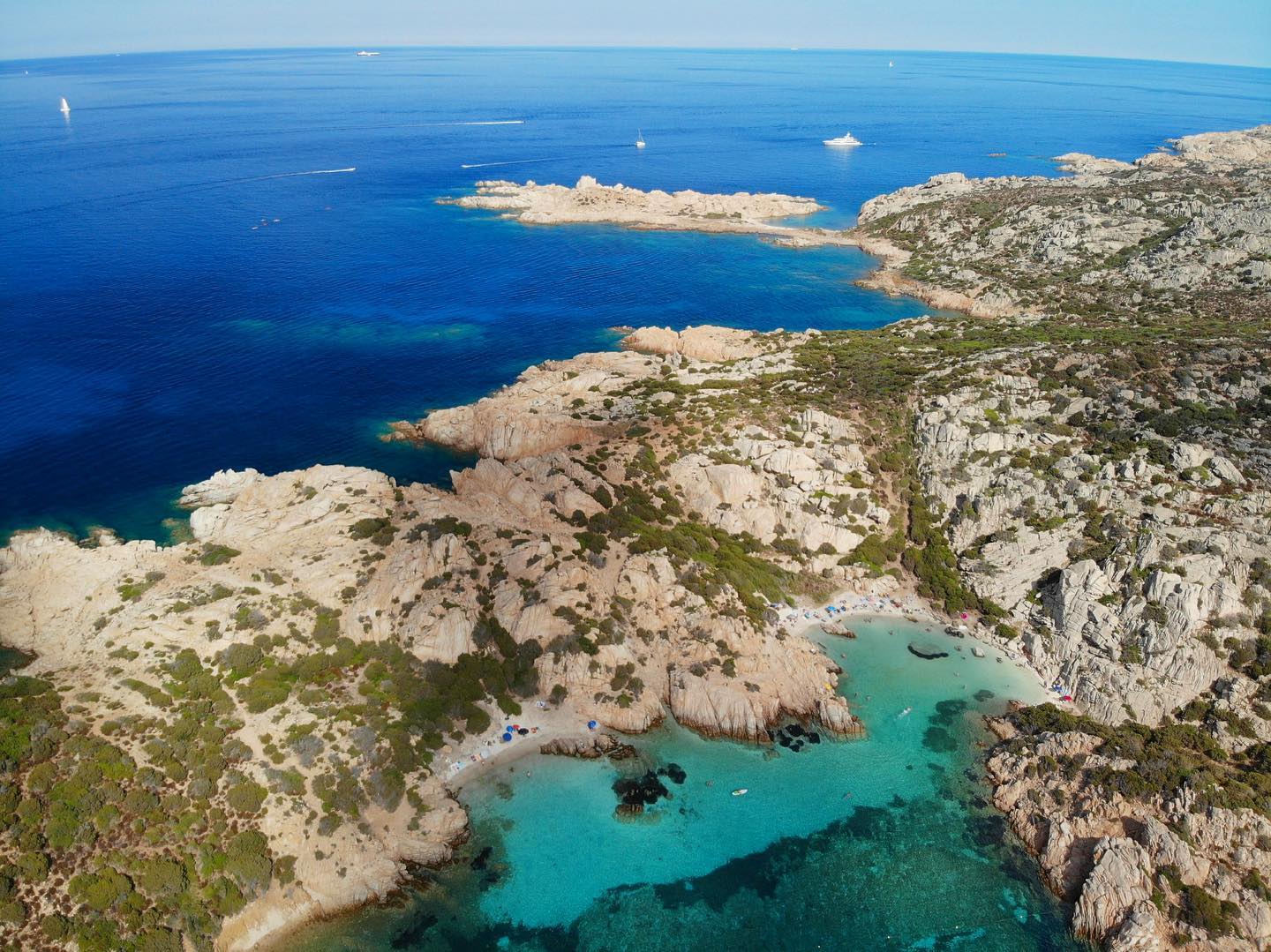 Caprera: Tour in barca nell’Arcipelago della Maddalena – Calette nascoste e mare cristallino — photo 2