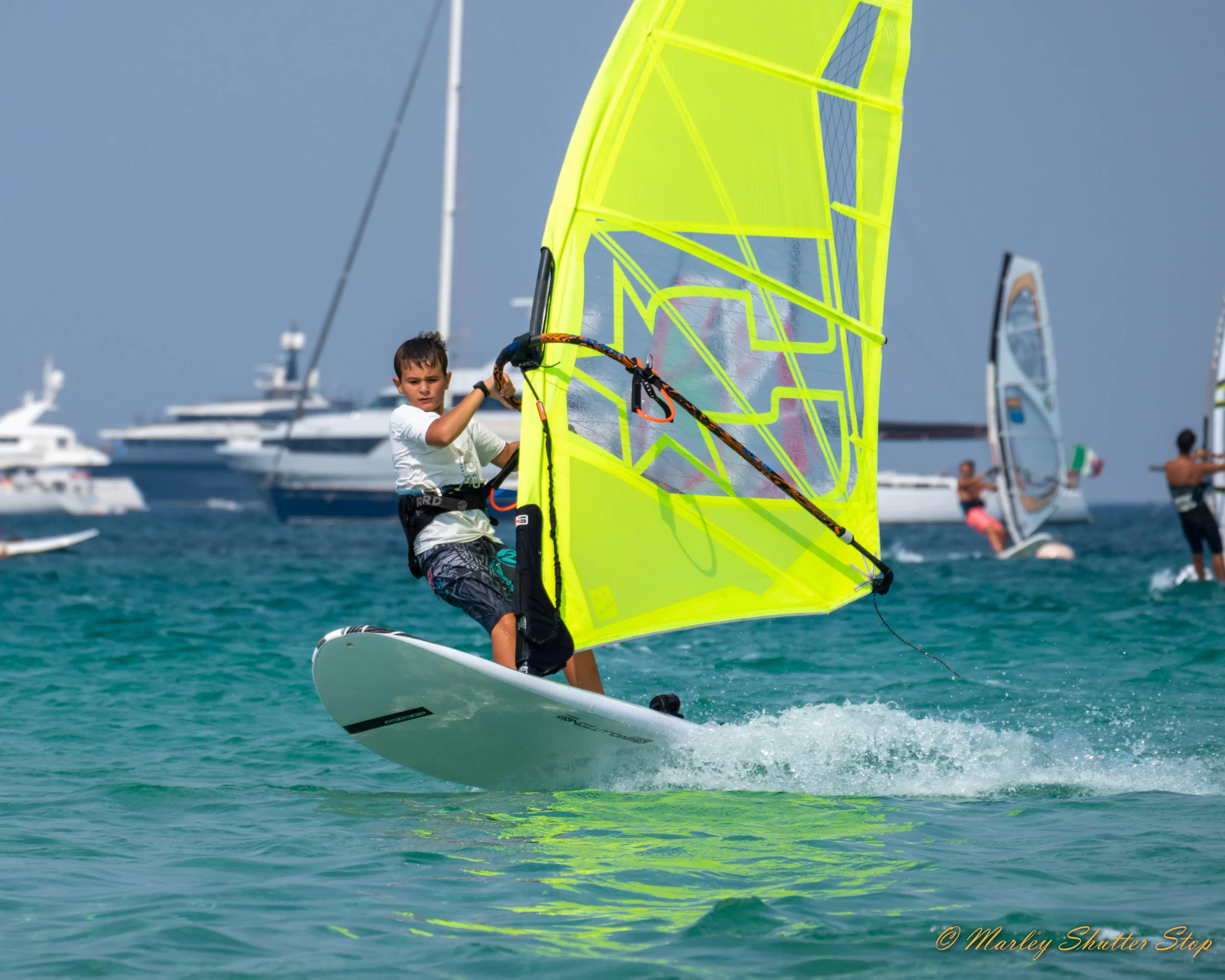 Impara il Wing Foil nella Spiaggia di Marinella — photo 3