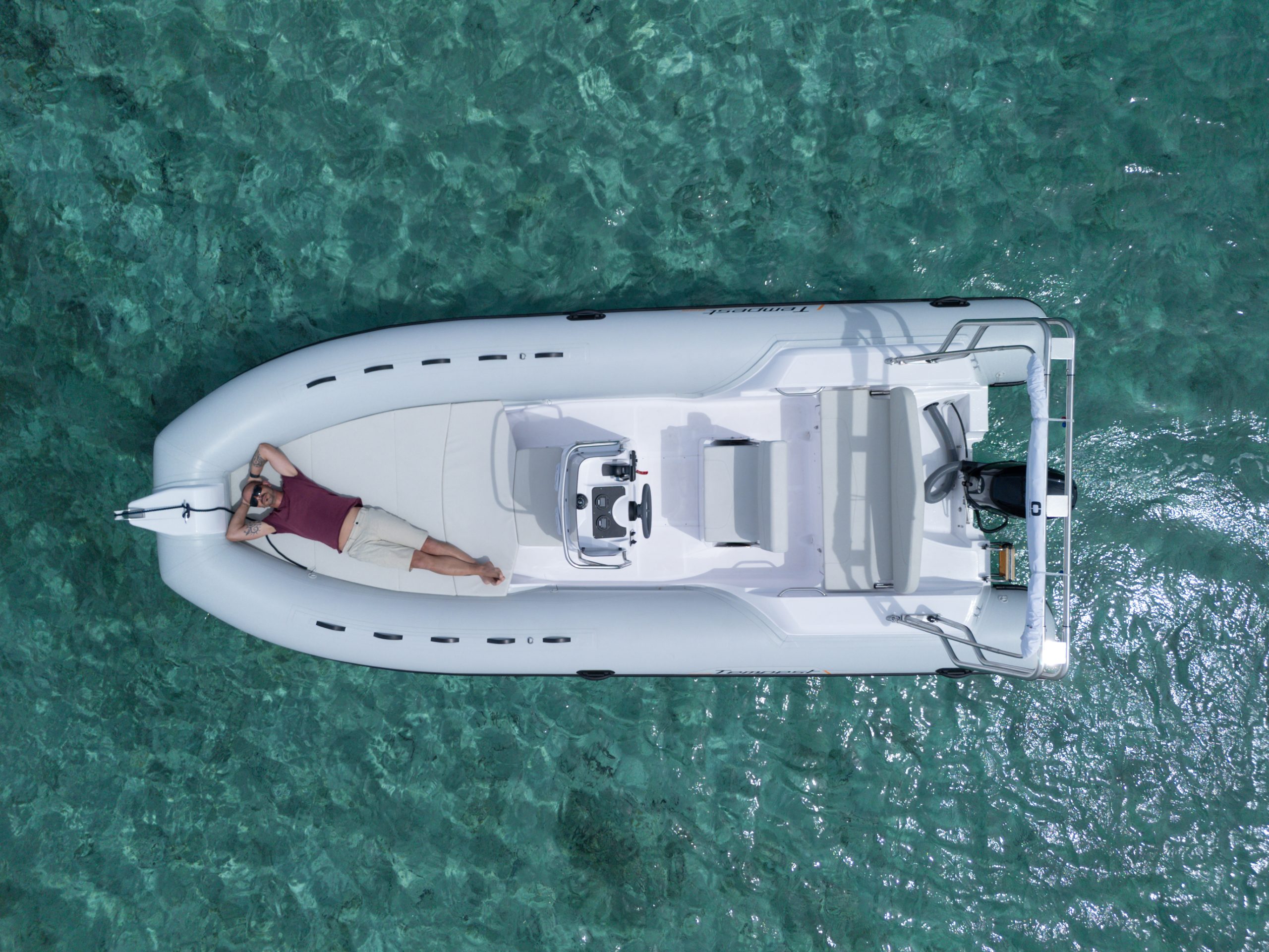 Da La Maddalena: Noleggio gommone 6,25 senza patente – Libertà totale in mare — photo 2